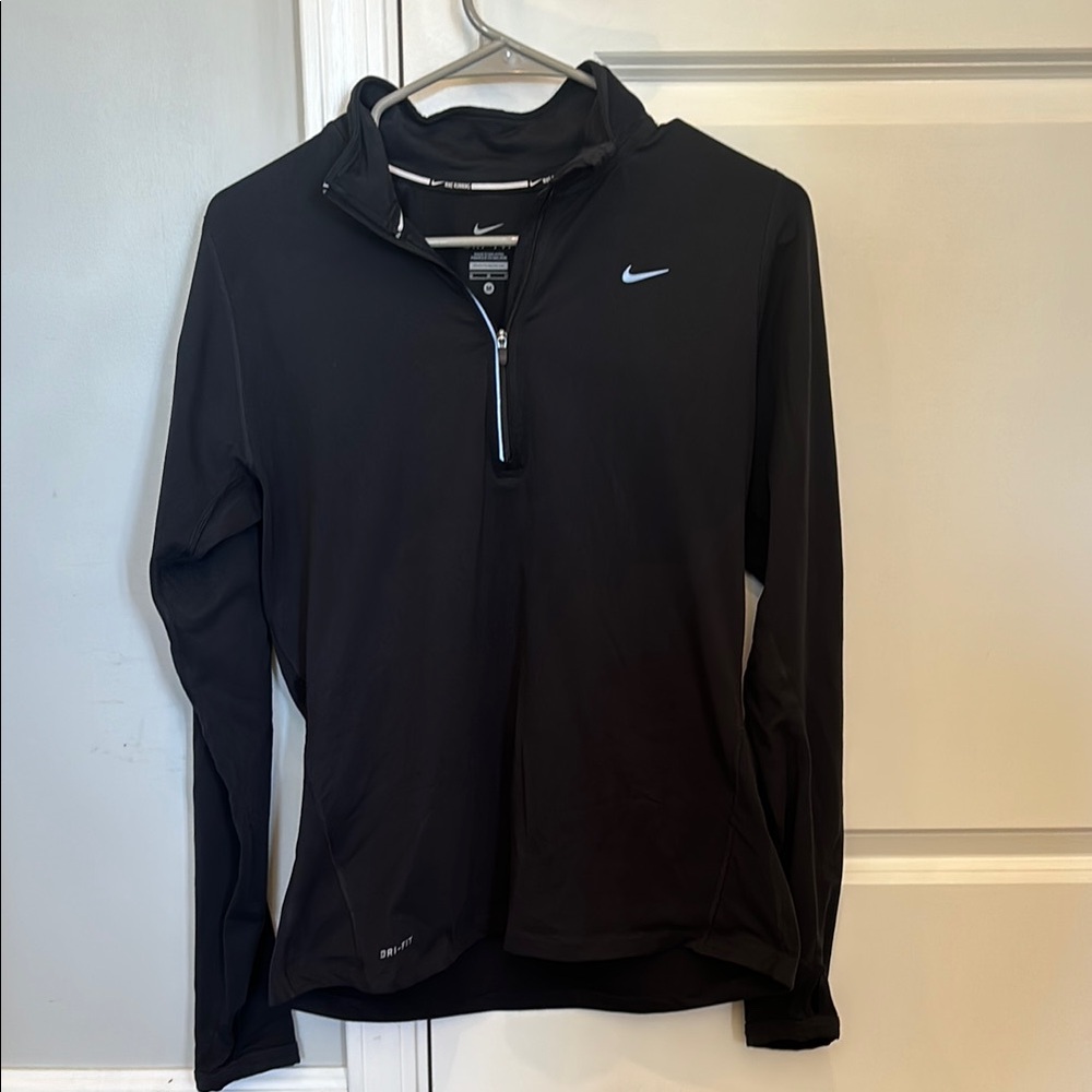 Nike Women’s Dri-Fit Quarter-Zip Pullover